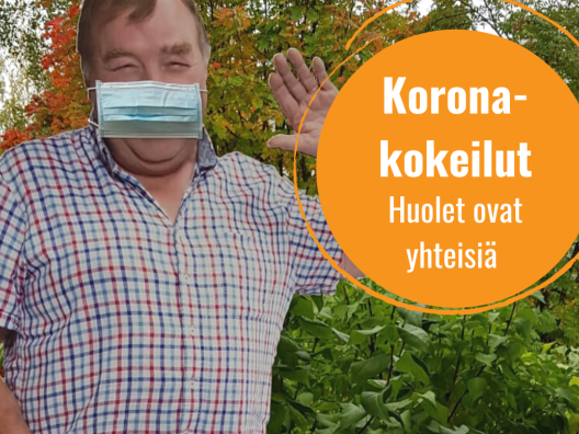 Pahvinen mies maski kasvoilla. Tekstinä koronakokeilut, huolet ovat yhteisiä.